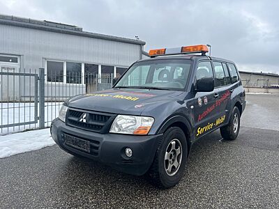 Mitsubishi Pajero 3.2 DI-D Classic*ALLRAD*AHK*Klima*SHZ*