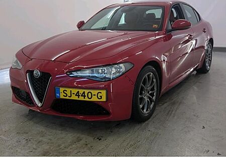 Alfa Romeo Giulia 2.2d Super Navi Leather KeylessGo Klima