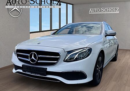 Mercedes-Benz E 220 d T AVANTGARDE+WIDE+TOTWINKEL+KAMERA+LED++