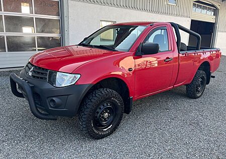 Mitsubishi L200 Basis Einzelkabine 4WD 33.000km ORIGINAL