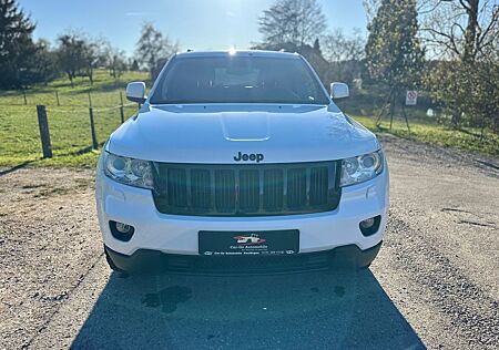 Jeep Grand Cherokee Laredo*4x4*Aut.*AHK*Xen*SHZ*Temp*
