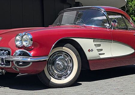 Chevrolet Corvette C1 Roadster / Hardtop / Handschalter / TÜV neu