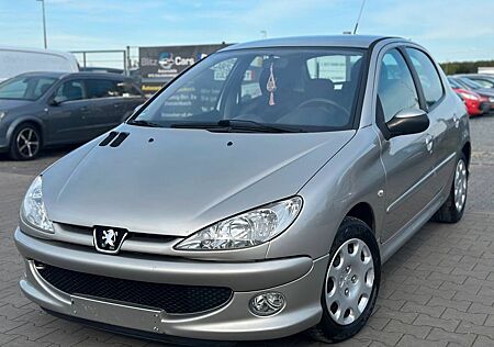 Peugeot 206 Grand Filou Cool TÜV NEU