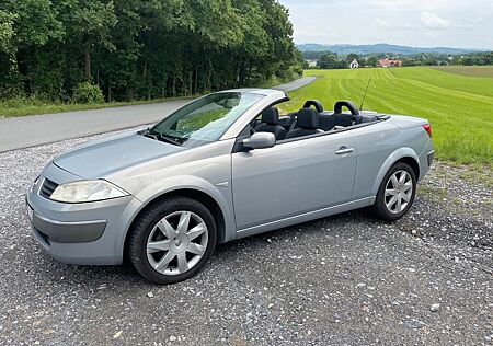 Renault Megane Coupé-Cabriolet Authentique 1.6 Authe...