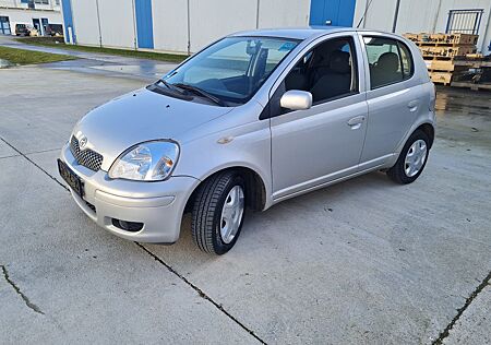 Toyota Yaris 1.0 TÜV Neu, Allweterreifen, Klima, 2.Hand