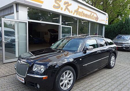 Chrysler 300C Touring 3.0 CRD Autom. LEDER*XENON*PDC*AHK