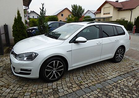VW Golf Volkswagen 1.6 TDI BMT CUP Variant Panoramadach Navi