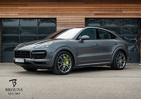 Porsche Cayenne Coupe Turbo S E-H 680PS *Approved 8.2026