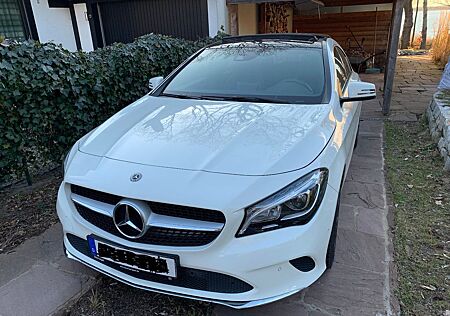 Mercedes-Benz CLA 180 Urban Urban