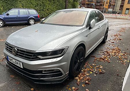 VW Passat Volkswagen 1,6 tdi R-LINE