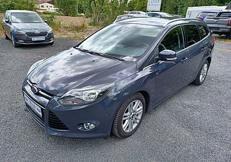 Ford Focus 1,6 ** Titanium / Navi ** mit Garantie