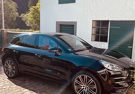 Porsche Macan Turbo Approved bis 7/2025