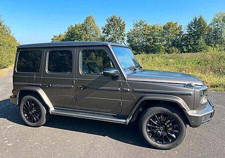 Mercedes-Benz G 400 d -AMG, Standheiz und Schiebedach