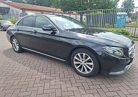 Mercedes-Benz E 220 E -Klasse Lim. d Navi* Xenon*Leder*