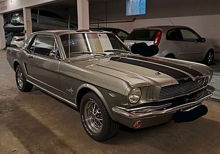 Ford Mustang 1965 Coupe V8