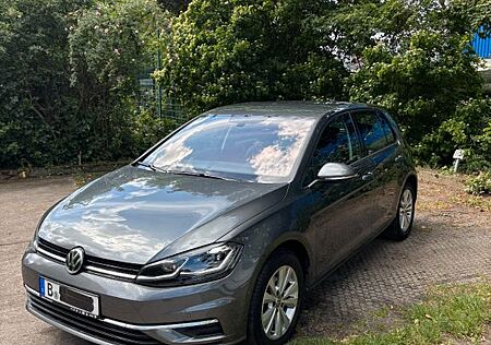 VW Golf Volkswagen 1.4 TSI 92kW BMT Comfortline 125PS
