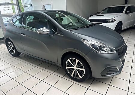 Peugeot 208 Active 1.2 12V VTi PureTech 82 Mattlackierun