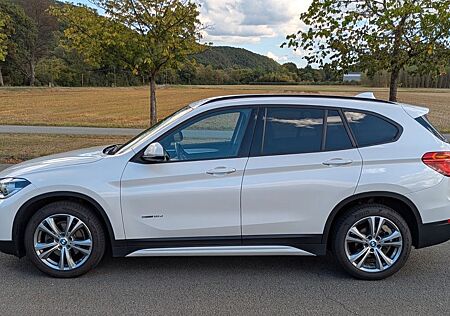 BMW X1 sDrive18d A Sport Line, LED,NAVI,AHK,HiFi