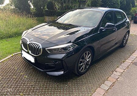 BMW 120D X-DRIVE M-SPORT - NAVI - TURBO NEU - HUD