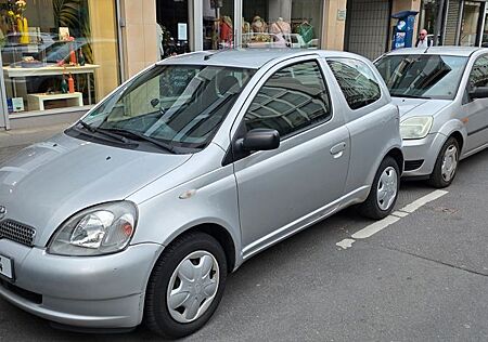 Toyota Yaris 1.3 linea sol linea sol