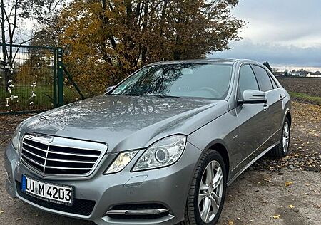 Mercedes-Benz E 220 CDI BlueEFFICIENCY AVANTGARDE AVANTGARDE