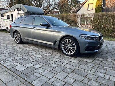 BMW 530d Touring A - SportLine, HUD, Massage