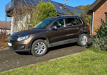 VW Tiguan Volkswagen 2.0 TDI 130 DSG 4M BMT CUP Track & St...