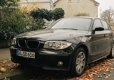 BMW 116i (schwarz wenig Kilometer!!)