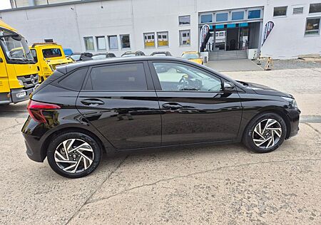 Hyundai i20 Select - TOP ZUSTAND !