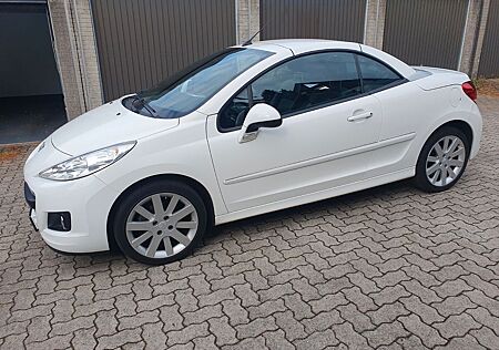 Peugeot 207 cc, 01/2014, 88 KW, 53.500 km - Leder