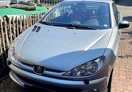 Peugeot 206 CC Platinum 110