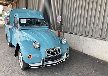 Citroën 2 CV AK 400