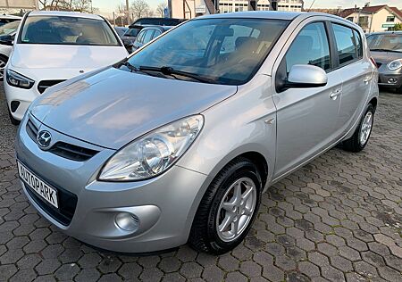 Hyundai i20 FIFA WM Edition*