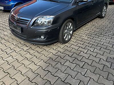 Toyota Avensis 2.2L Motorlaufleistung 77.000km