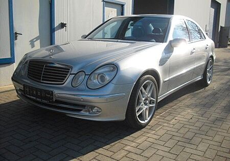 Mercedes-Benz E 320 AVANTGARDE W211/Top Zustand/Luftfa/TÜV neu