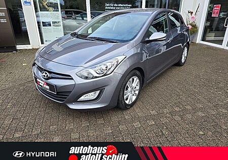 Hyundai i30 1.6 FIFA Silver Edition*NAVI*RFK*PDC*SHZ*KA