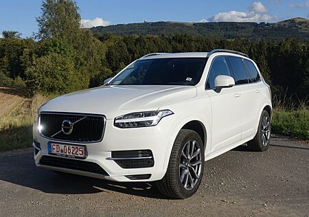 Volvo XC 90 XC90 D5 AWD Momentum AHK*RFK*STHZ*BLIS*PDC