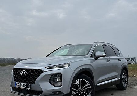 Hyundai Santa Fe 2.2 CRDi Premium 4WD 8AT Premium