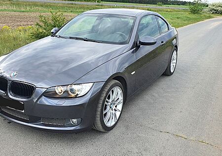 BMW 335xi Coupé -N54 Allrad mit Schaltgetriebe