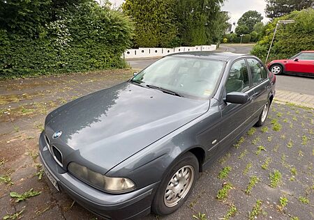 BMW 520i - 03-2000 150PS
