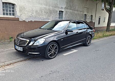 Mercedes-Benz E 300 CDI BlueEFFICIENCY AVANTGARDE AVANTGARDE