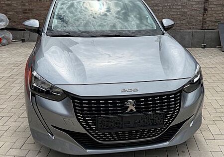 Peugeot 208 Active PureTech+NAVI+MWST.+FREISPRECH