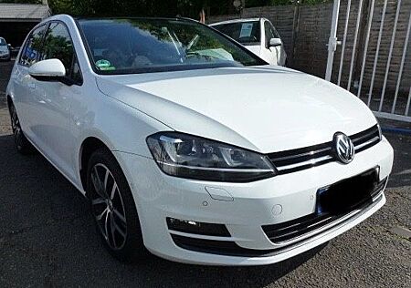 VW Golf Volkswagen VIl 1.2 TSI DSG XENON NAVI PANORAMA