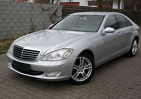 Mercedes-Benz S 320 S -Klasse /Klima/ Leder/Alu/AHK/TÜV NEU