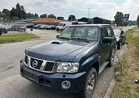 Nissan Patrol 3.0l Di Comfort Automatic LKW 2 seats