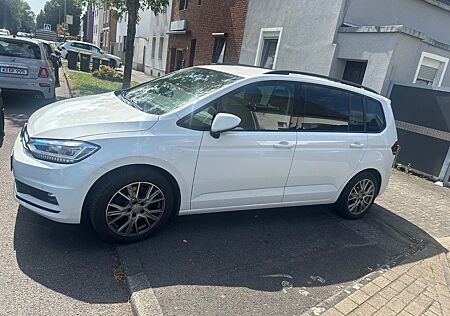 VW Touran Volkswagen 2.0 TDI SCR DSG IQ.DRIVE IQ.DRIVE