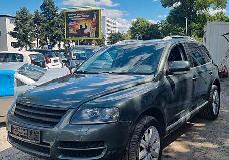 VW Touareg Volkswagen R5 TDI. Vollleder. Automatik