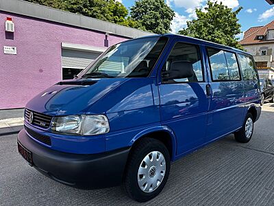 Volkswagen T4 Caravelle 2.5 TDI 65kW "AHK"