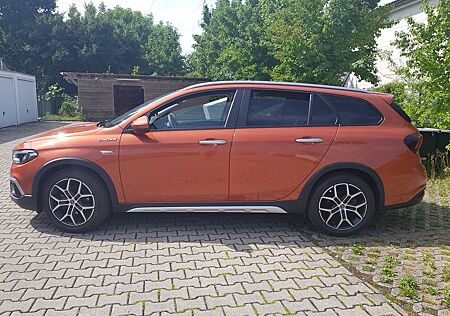 Fiat Tipo CROSS Kombi HYBRID 1.5 GSE DCT MY23 Garanti