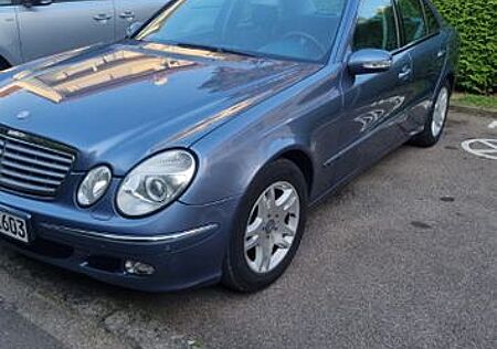 Mercedes-Benz E 200 KOMPRESSOR ELEGANCE Elegance